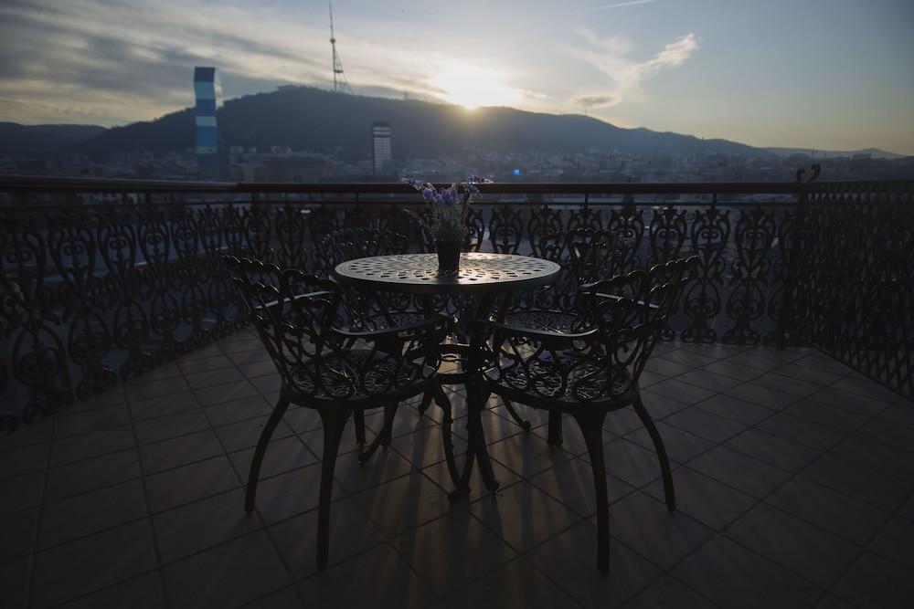 New Tiflis Hotel Exterior photo