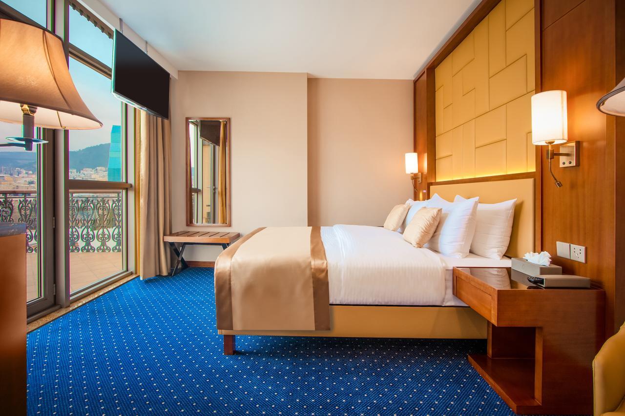 New Tiflis Hotel Exterior photo