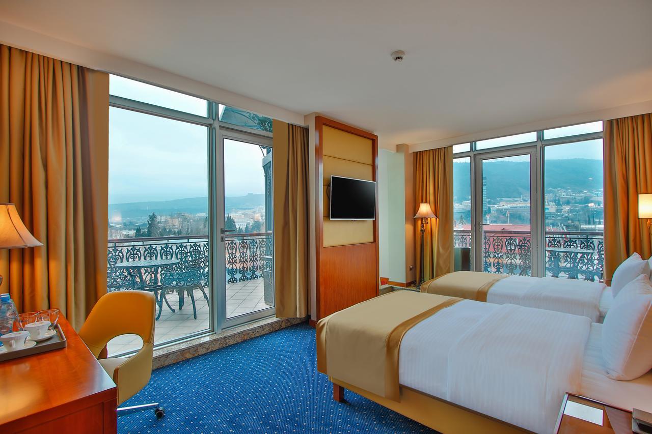 New Tiflis Hotel Exterior photo