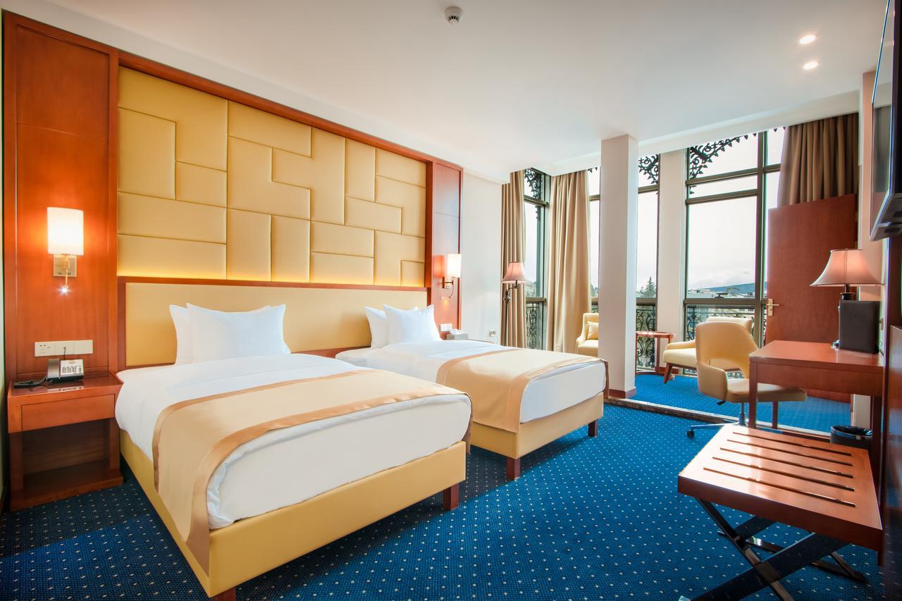 New Tiflis Hotel Exterior photo