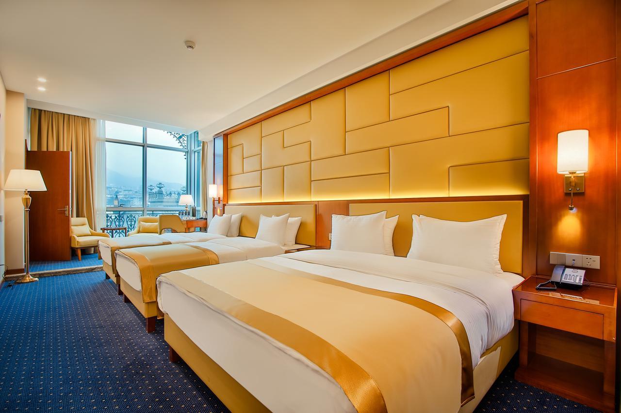 New Tiflis Hotel Exterior photo