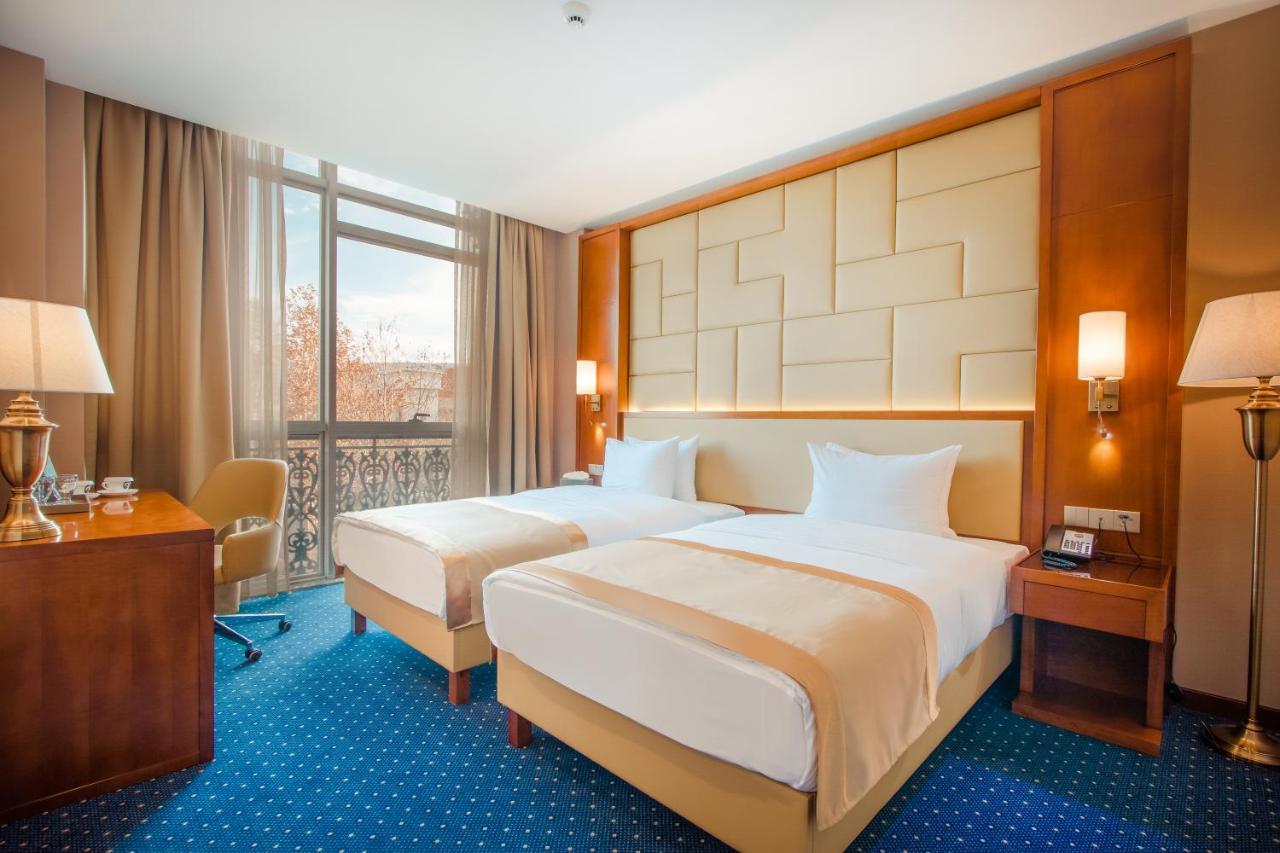 New Tiflis Hotel Exterior photo
